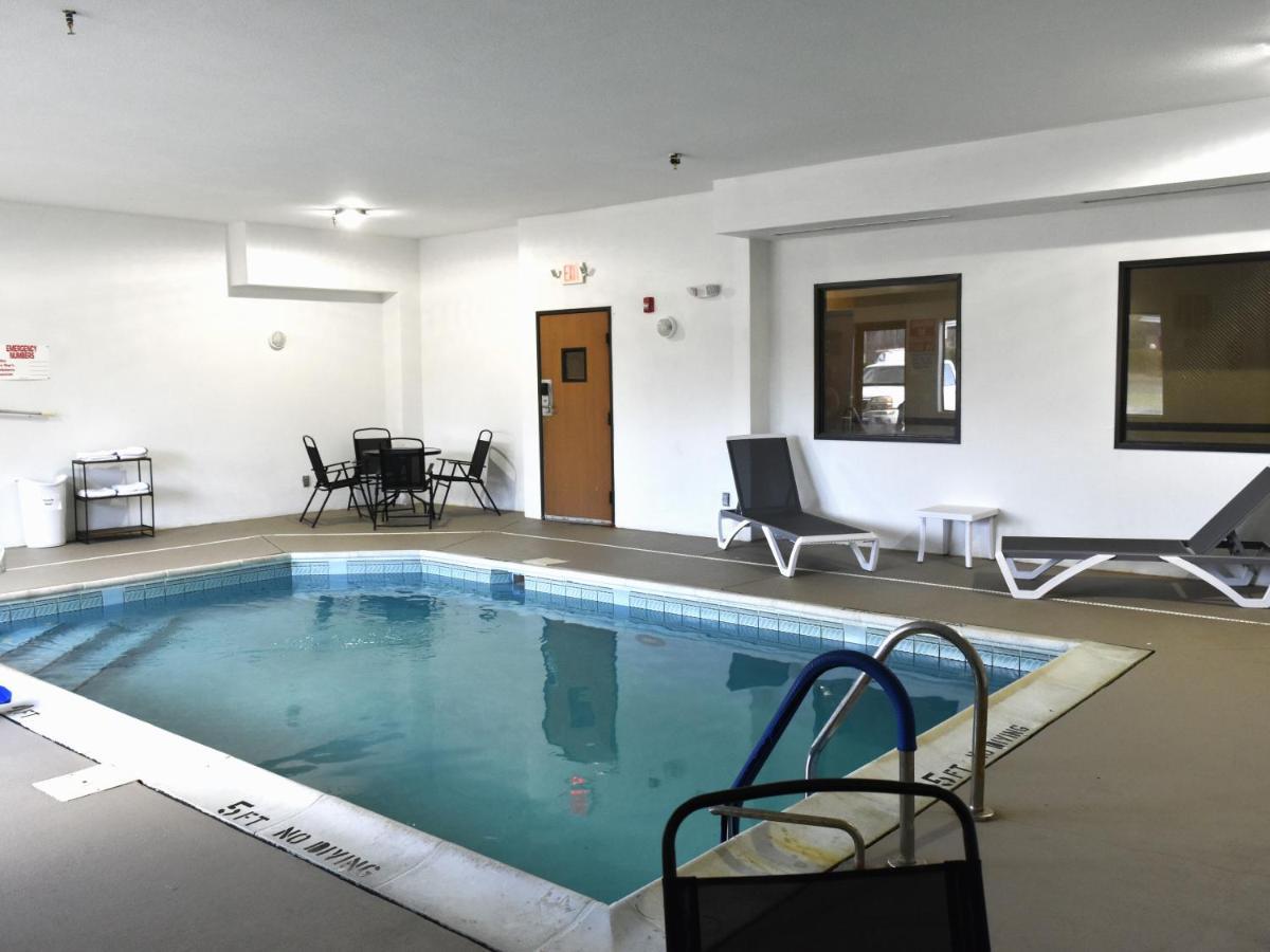Quality Inn & Suites Brooks Louisville South Extérieur photo
