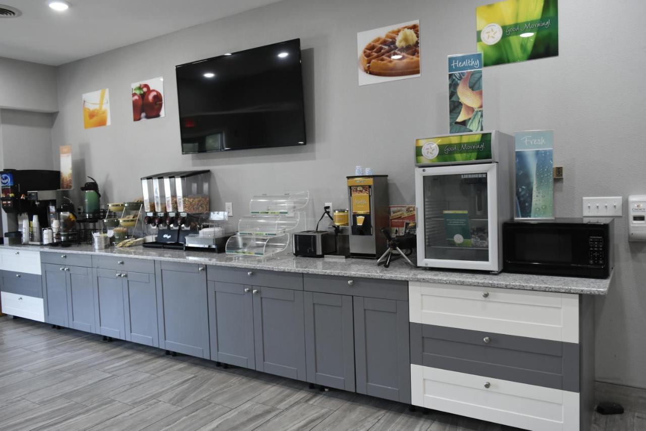 Quality Inn & Suites Brooks Louisville South Extérieur photo