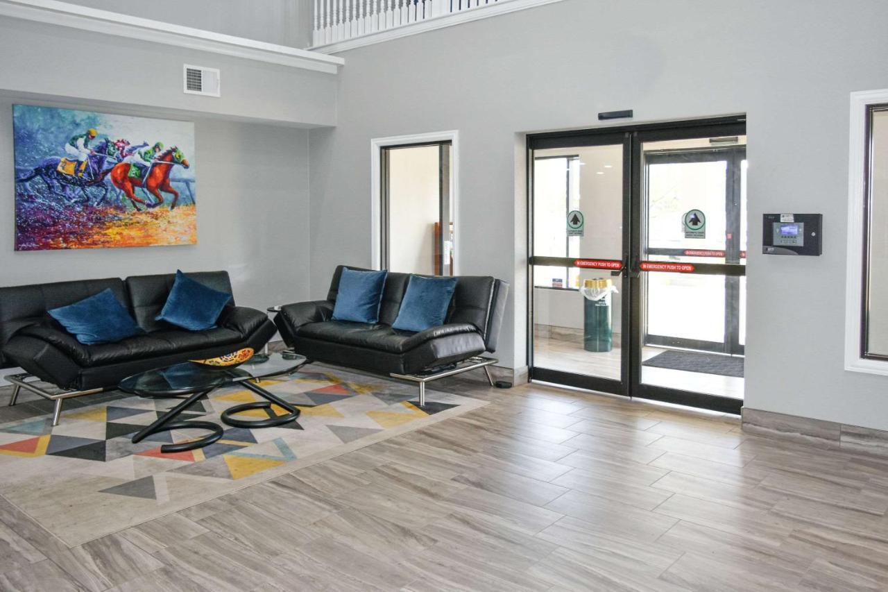 Quality Inn & Suites Brooks Louisville South Extérieur photo