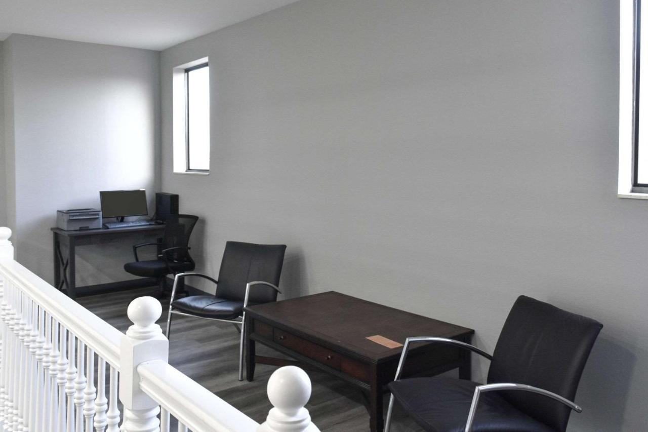 Quality Inn & Suites Brooks Louisville South Extérieur photo