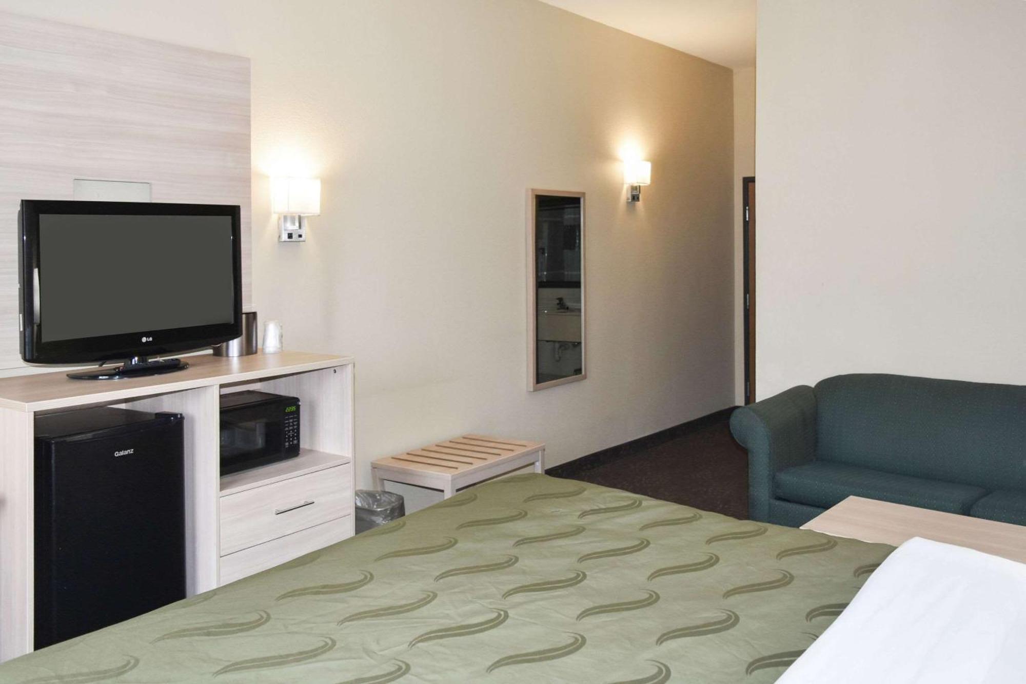 Quality Inn & Suites Brooks Louisville South Extérieur photo